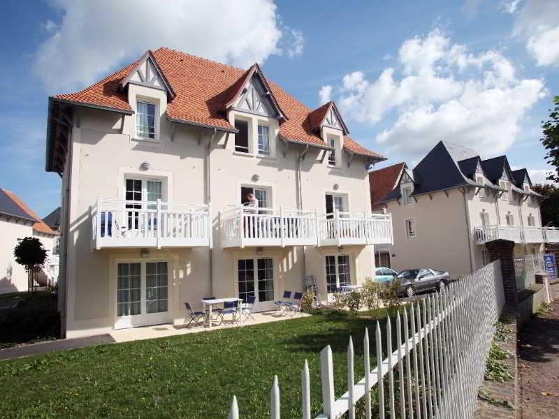 Residence Odalys Le Domaine Des Dunettes Cabourg Buitenkant foto