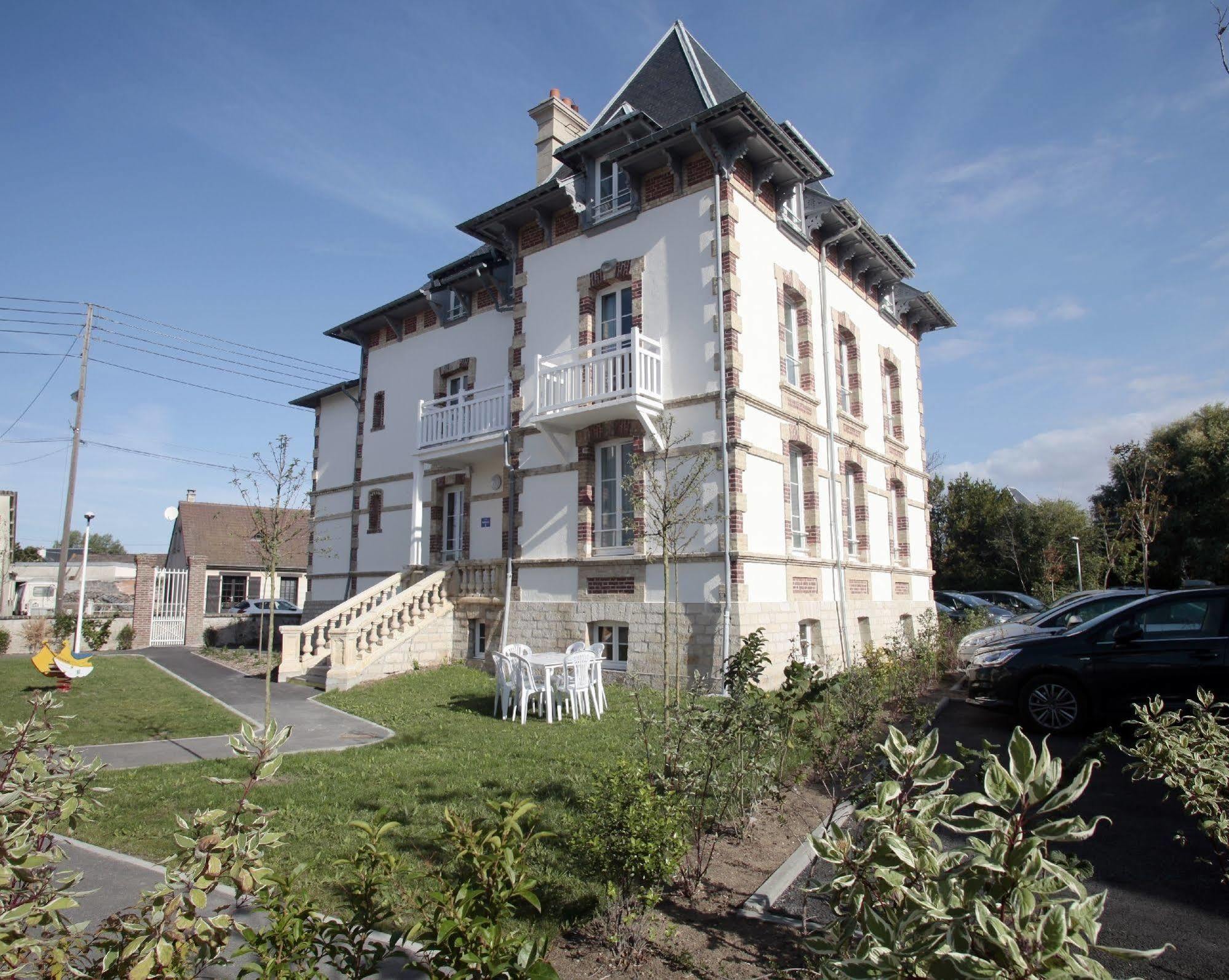 Residence Odalys Le Domaine Des Dunettes Cabourg Buitenkant foto