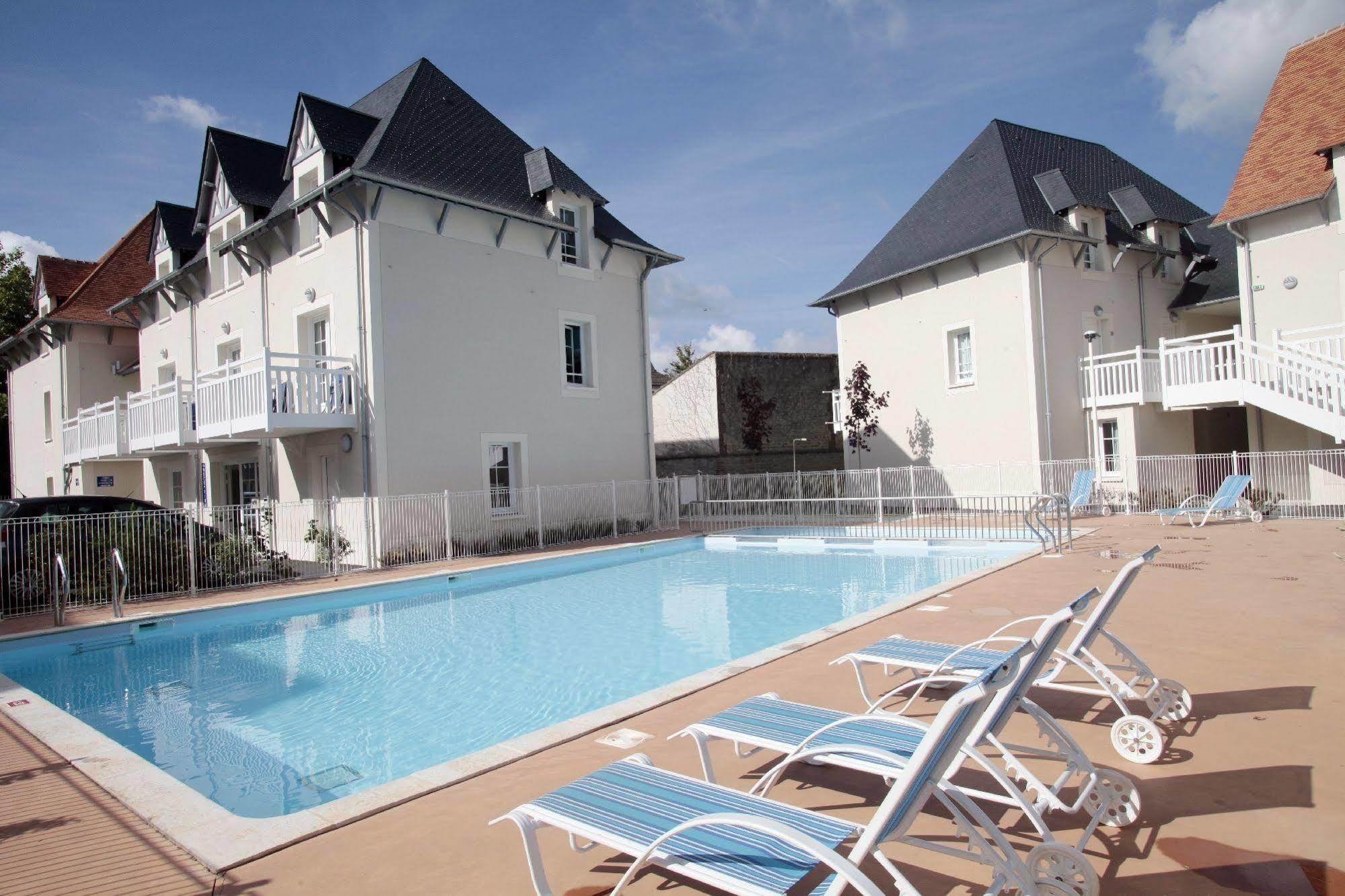 Residence Odalys Le Domaine Des Dunettes Cabourg Buitenkant foto